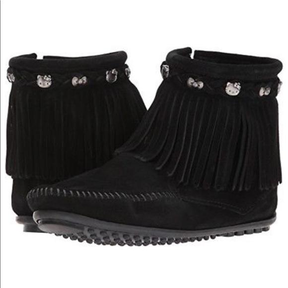 minnetonka hello kitty fringe boot